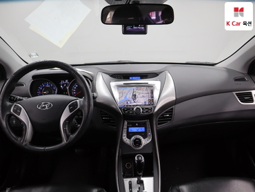 2012 - hyundai avante