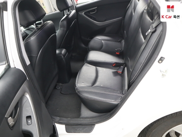 2012 - hyundai avante