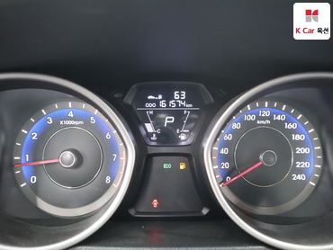 2012 - hyundai avante