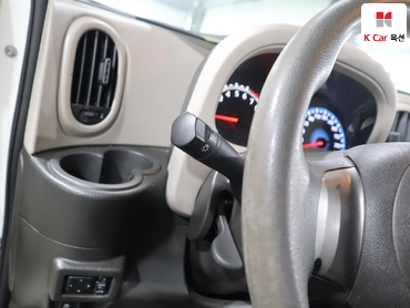 2014 - nissan cube
