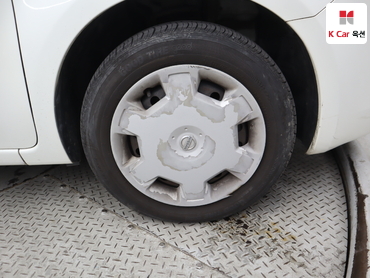 2014 - nissan cube