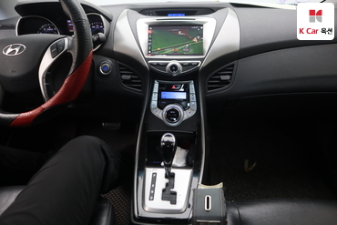 2012 - hyundai avante