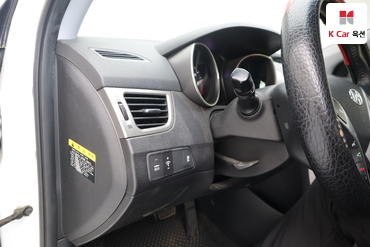 2012 - hyundai avante