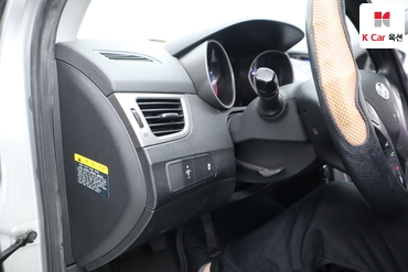 2013 - hyundai avante