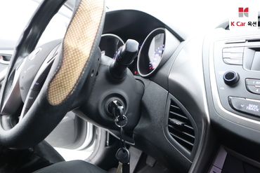 2013 - hyundai avante