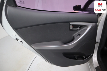 2013 - hyundai avante
