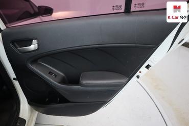 2016 - kia k3