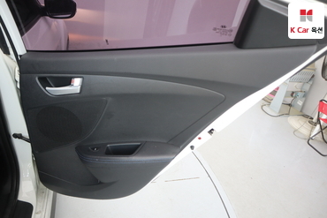 2014 - hyundai veloster