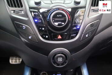2014 - hyundai veloster