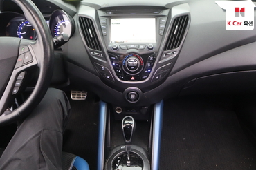 2014 - hyundai veloster