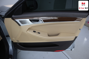 2017 - genesis g80