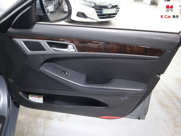 2016 - hyundai g330