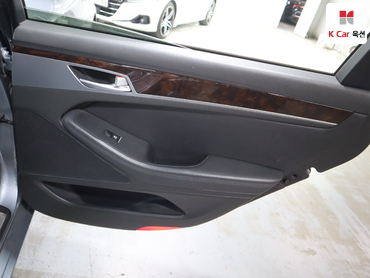 2016 - hyundai g330
