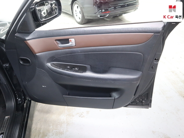 2012 - hyundai bh330