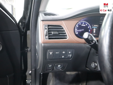 2012 - hyundai bh330