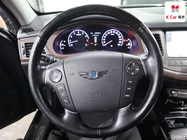 2012 - hyundai bh330