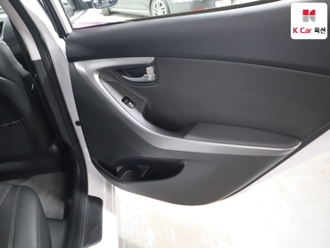 2014 - hyundai avante