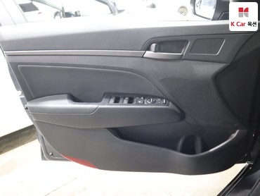 2018 - hyundai avante