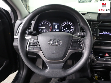 2018 - hyundai avante