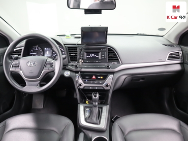 2018 - hyundai avante