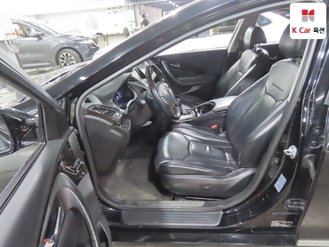 2011 - hyundai grandeur