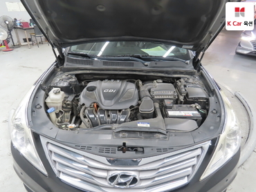 2011 - hyundai grandeur