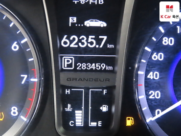 2011 - hyundai grandeur