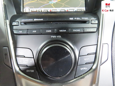 2011 - hyundai grandeur