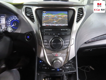 2011 - hyundai grandeur