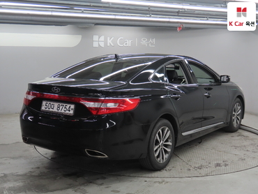 2011 - hyundai grandeur
