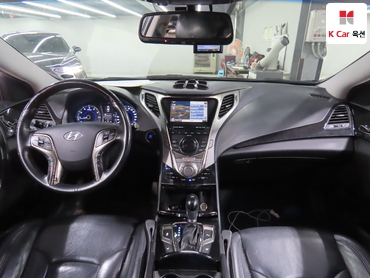 2011 - hyundai grandeur