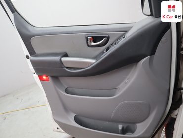 2019 - hyundai grand starex