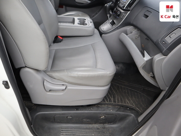 2019 - hyundai grand starex