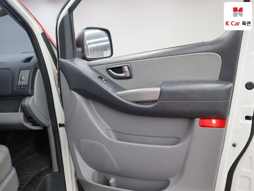 2019 - hyundai grand starex