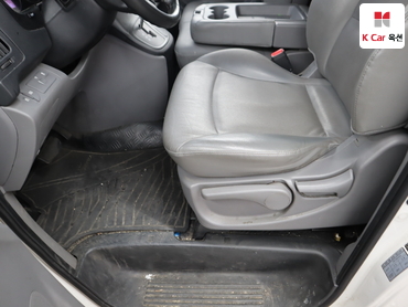 2019 - hyundai grand starex