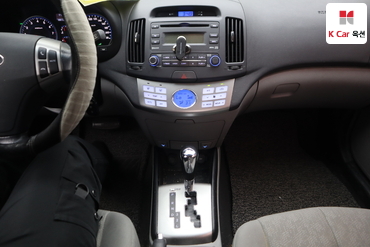 2010 - hyundai avante