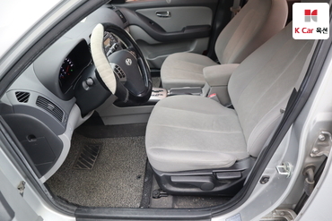 2010 - hyundai avante