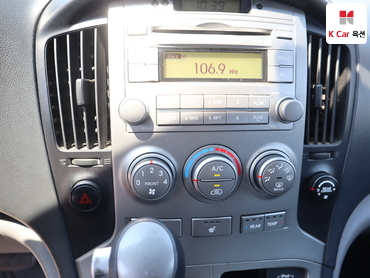 2015 - hyundai grand starex