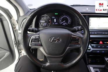 2017 - hyundai avante