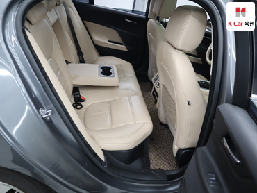 2016 - jaguar xe