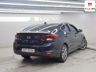 2019 - hyundai avante