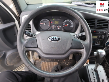 2016 - kia bongo iii
