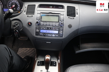2010 - hyundai grandeur