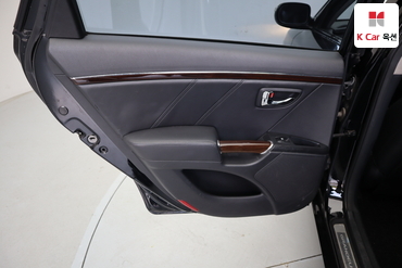 2010 - hyundai grandeur