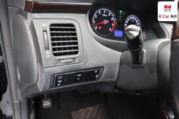 2010 - hyundai grandeur
