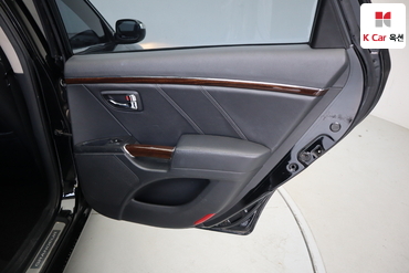 2010 - hyundai grandeur