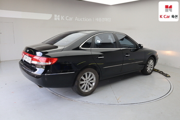 2010 - hyundai grandeur