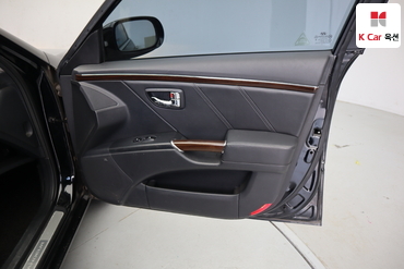 2010 - hyundai grandeur