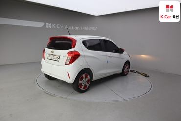 2017 - chevrolet spark