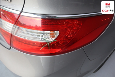 2011 - hyundai grandeur